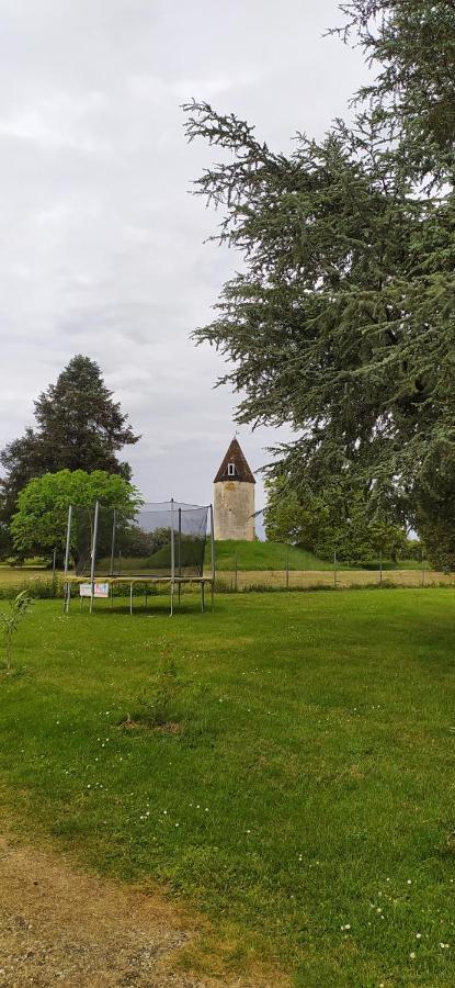 Ferienwohnung Domaine Moulin D' Elemiah Gémozac Exterior foto